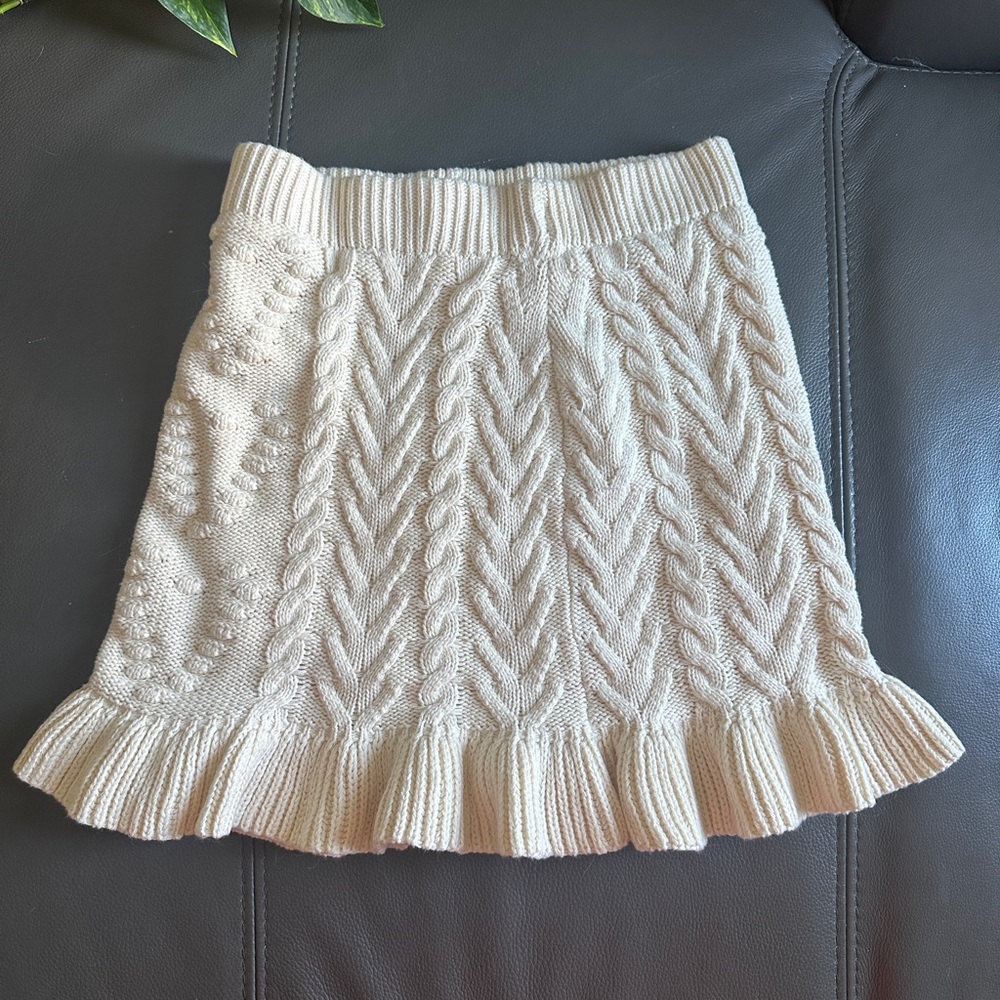 Francesca's Collections Cream Bubble Mini Skirt